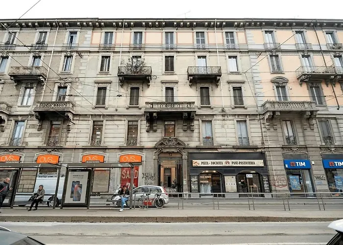 Isola View Renovated Apartment